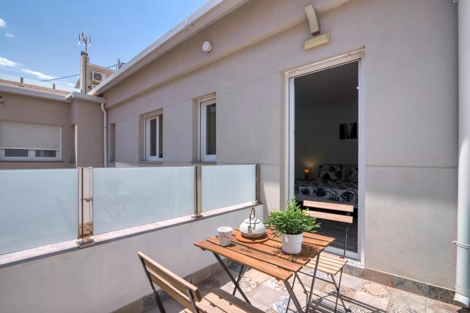 Umihouse Apartamentos Centro Alicante Luaran gambar