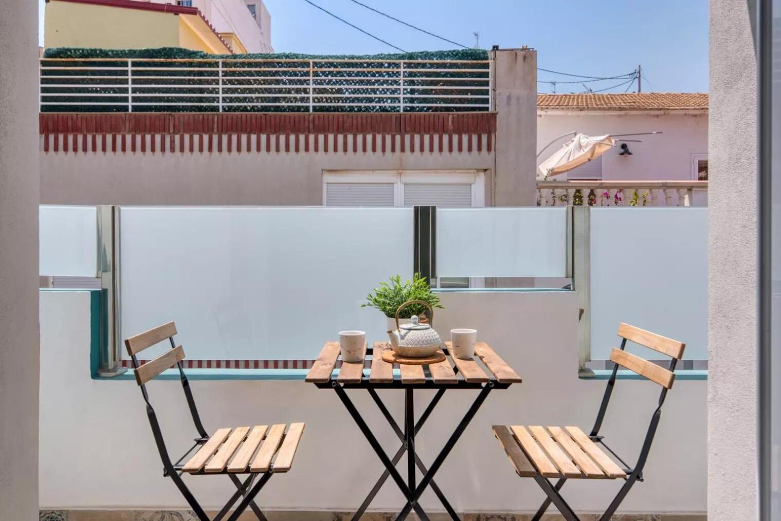 Umihouse Apartamentos Centro Alicante Luaran gambar