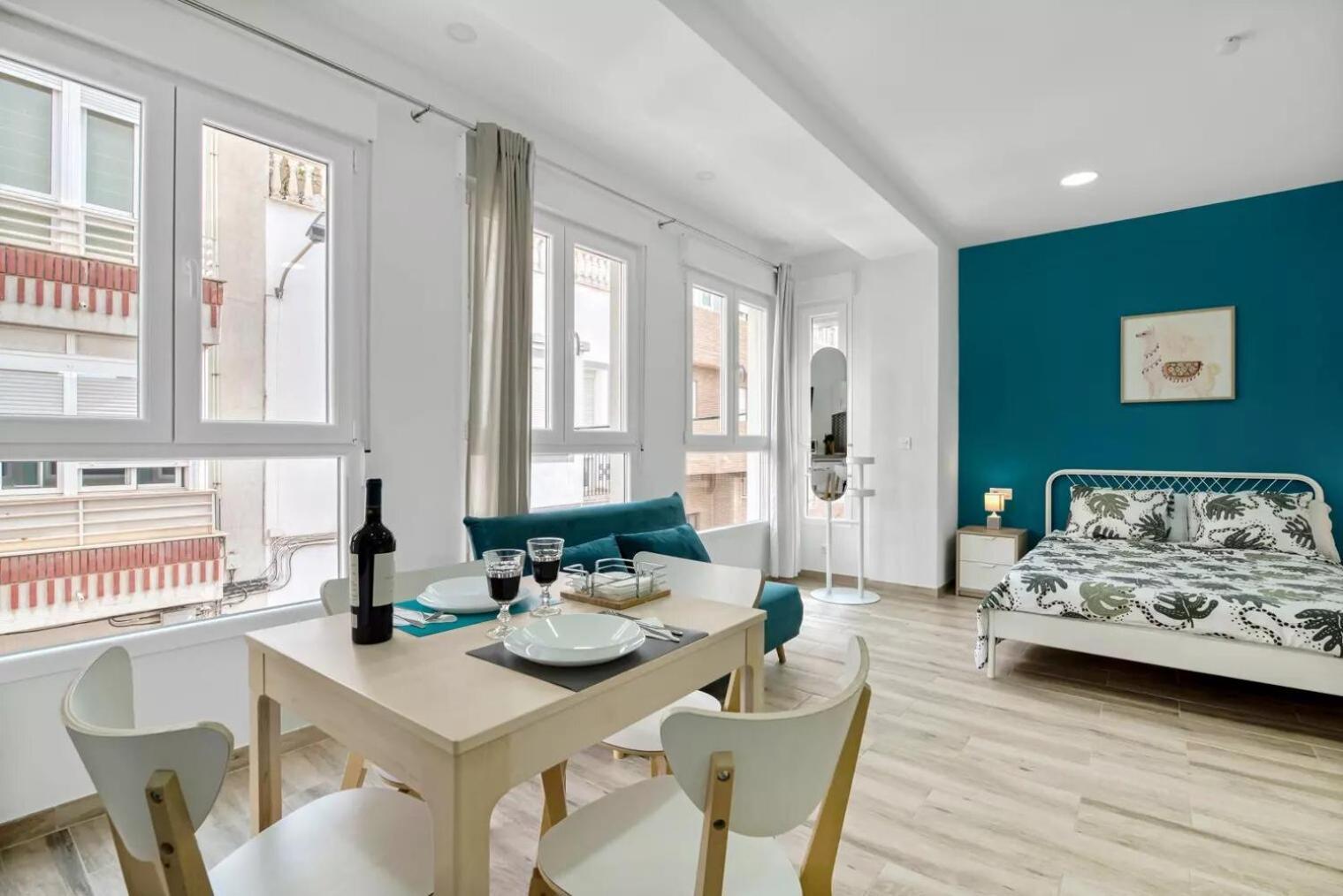 Umihouse Apartamentos Centro Alicante Luaran gambar